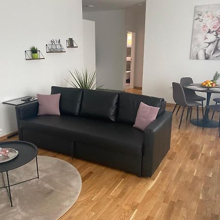 Апартаменты Penthouse West S Вараждин Экстерьер фото